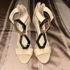 Elegant Cream Heels with Geometric Accents